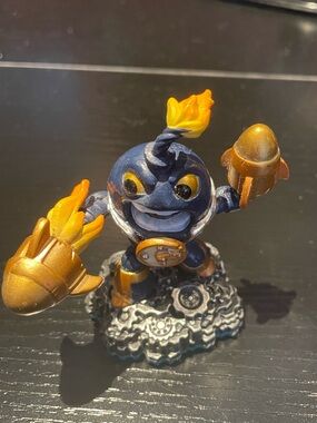 Skylanders: swap force; Countdown interactive action figure